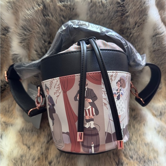 NWT Disney Parks Haunted Mansion Stretching Portraits Bucket Bag HANDBAG - Picture 5 of 7